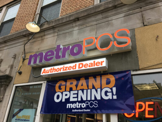 A Metro PCS Board in Purple and Orange Color